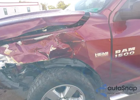 2018 Ram 1500 Big Horn 4X4 6'4 Box из США, поврежденный, VIN 1C6RR7TT3JS121520